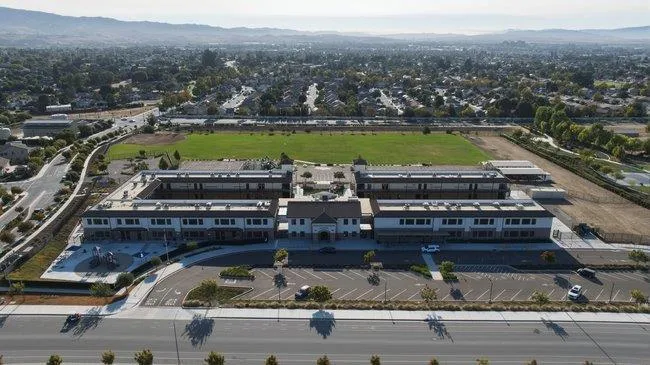 1307 Sunridge Drive Hollister, CA 95023
