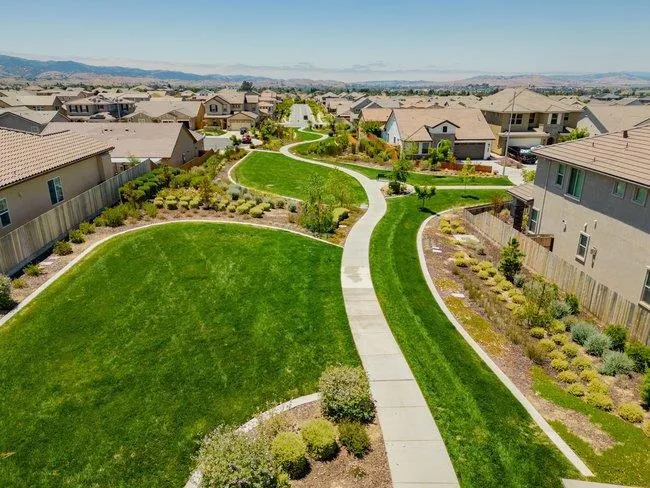 1307 Sunridge Drive Hollister, CA 95023