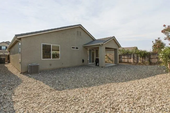1307 Sunridge Drive Hollister, CA 95023