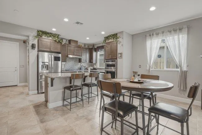 1307 Sunridge Drive Hollister, CA 95023