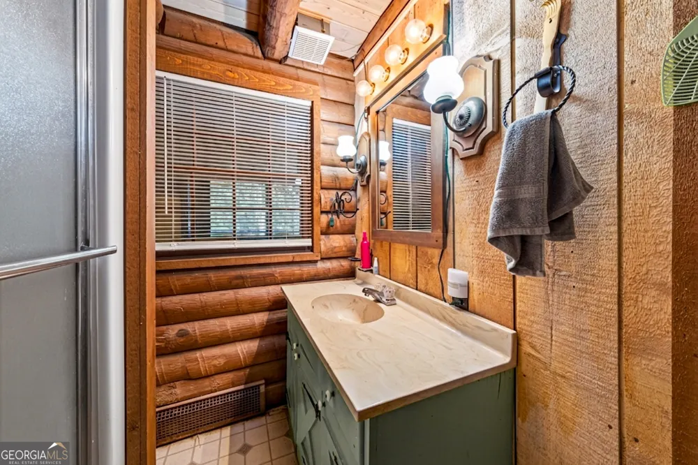 251 Deer Valley ESTS Sautee Nacoochee, GA 30571