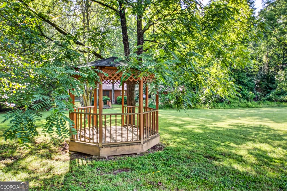 251 Deer Valley ESTS Sautee Nacoochee, GA 30571
