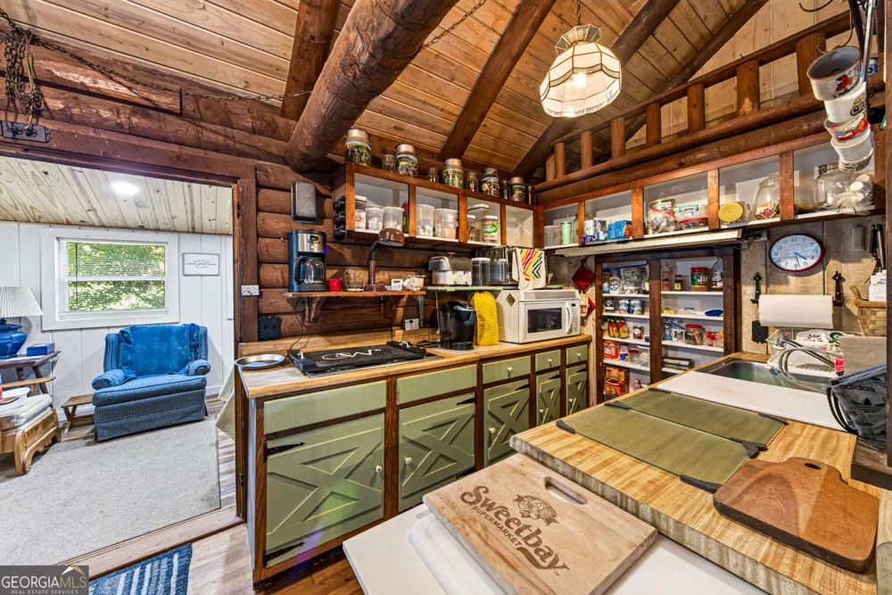 251 Deer Valley ESTS Sautee Nacoochee, GA 30571