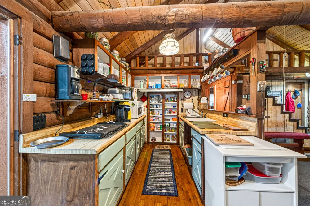 251 Deer Valley ESTS Sautee Nacoochee, GA 30571