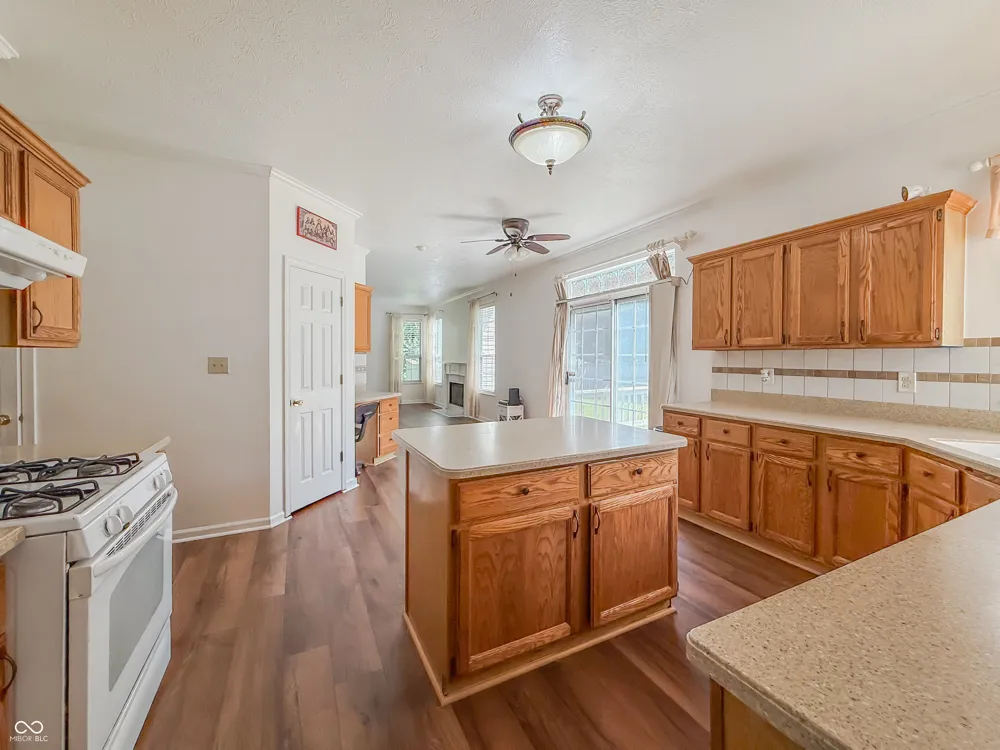 7059 Bretton Wood Drive Indianapolis, IN 46268