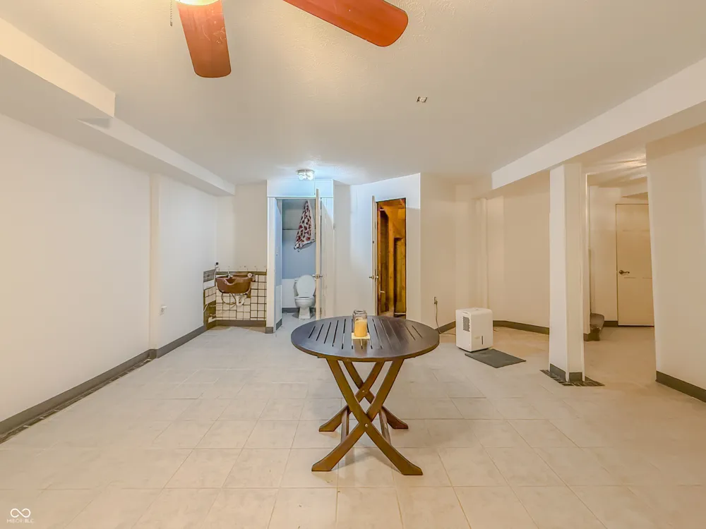 7059 Bretton Wood Drive Indianapolis, IN 46268
