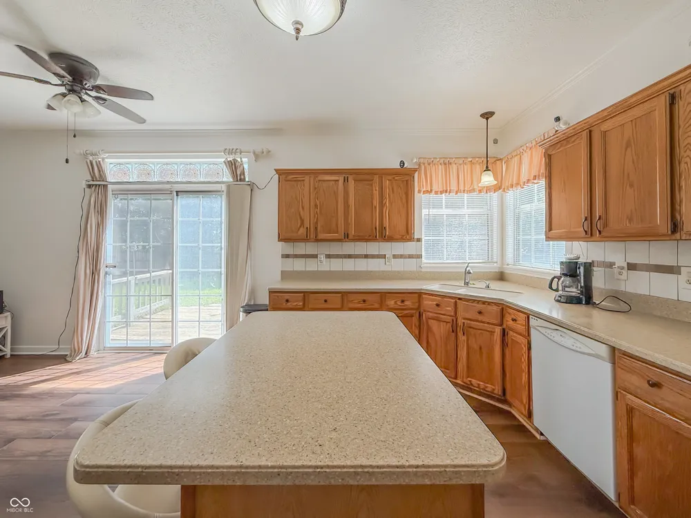 7059 Bretton Wood Drive Indianapolis, IN 46268