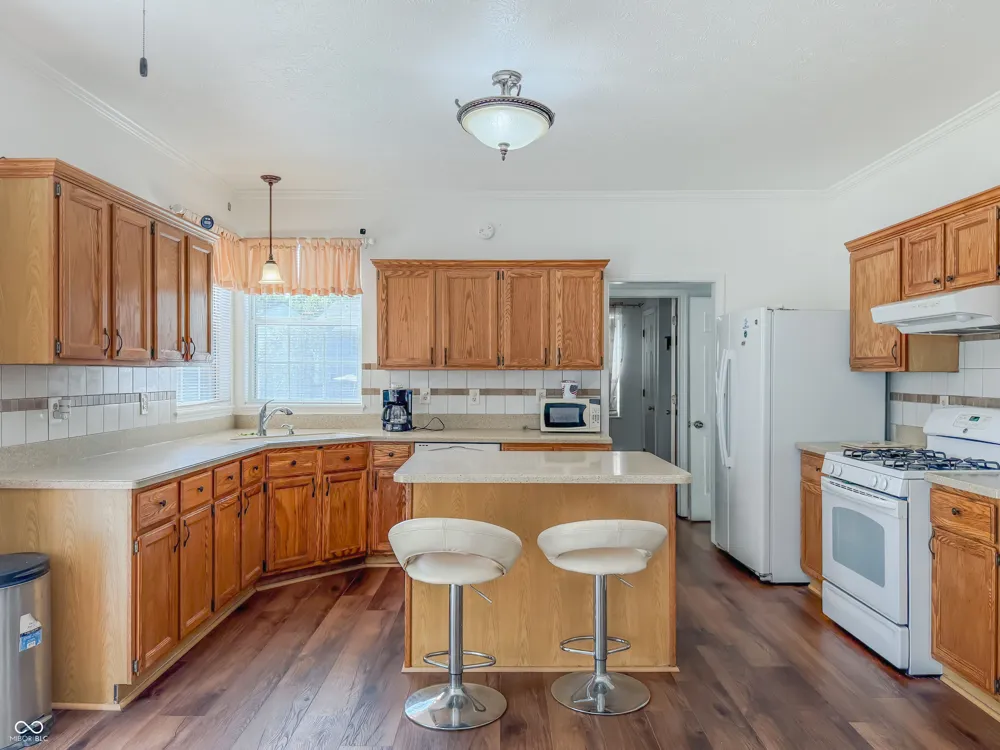 7059 Bretton Wood Drive Indianapolis, IN 46268