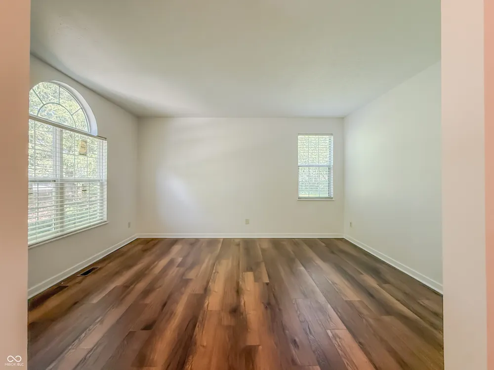 7059 Bretton Wood Drive Indianapolis, IN 46268