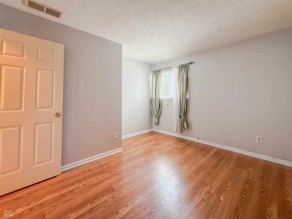 7059 Bretton Wood Drive Indianapolis, IN 46268