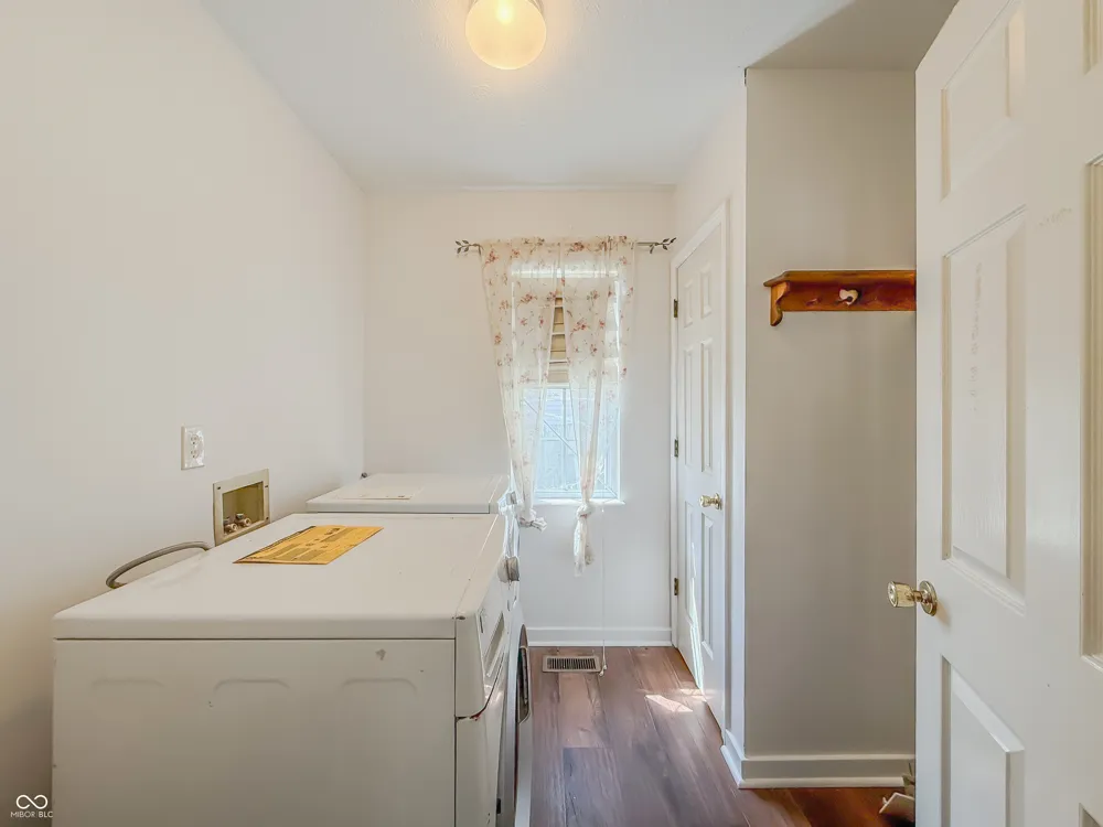 7059 Bretton Wood Drive Indianapolis, IN 46268