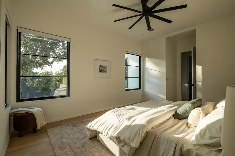 907 Karen Austin, TX 78757