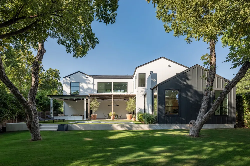 907 Karen Austin, TX 78757