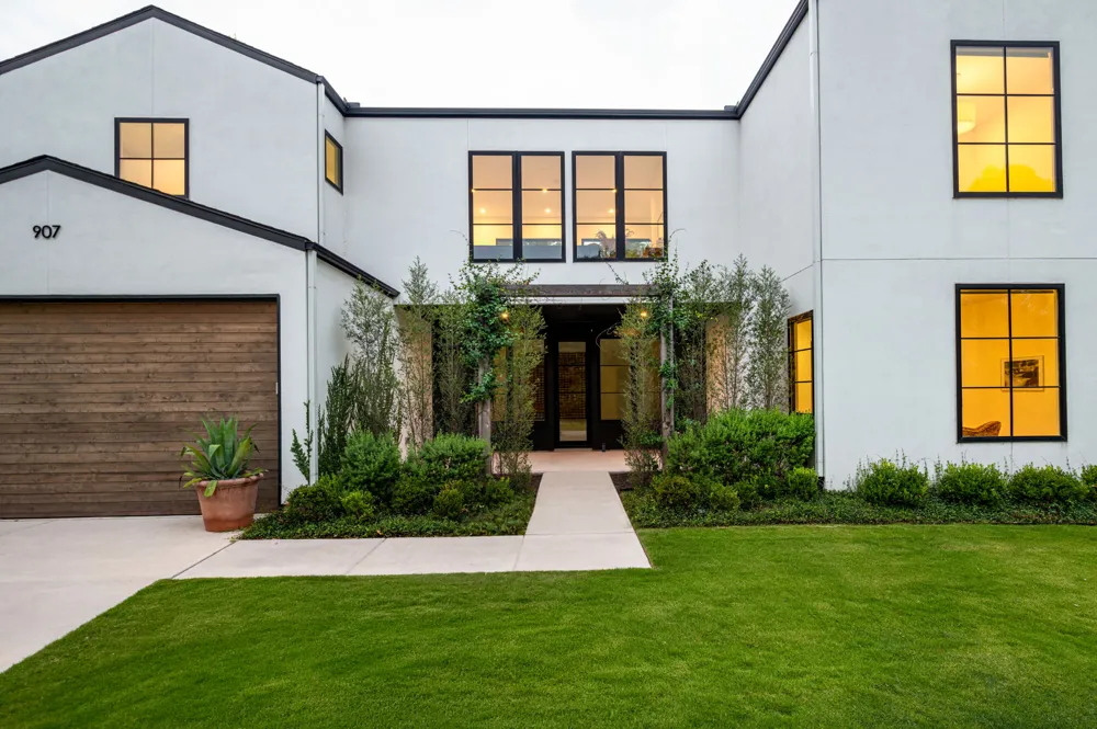 907 Karen Austin, TX 78757