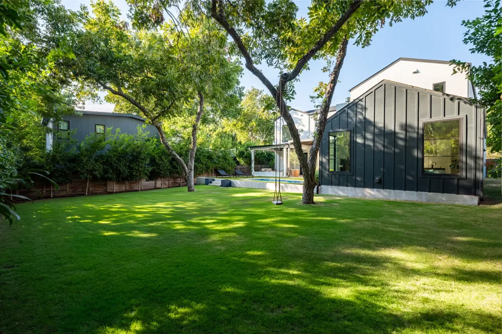 907 Karen Austin, TX 78757