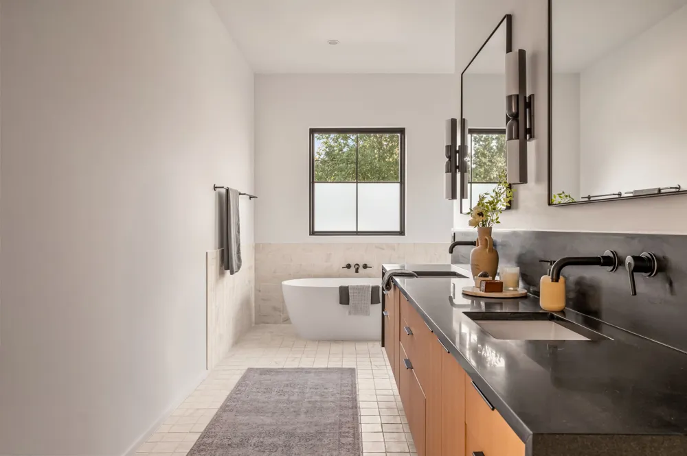 907 Karen Austin, TX 78757