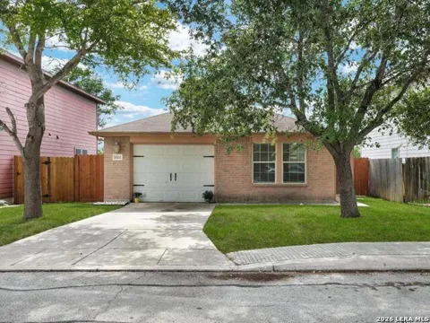 8806 Mission Top
