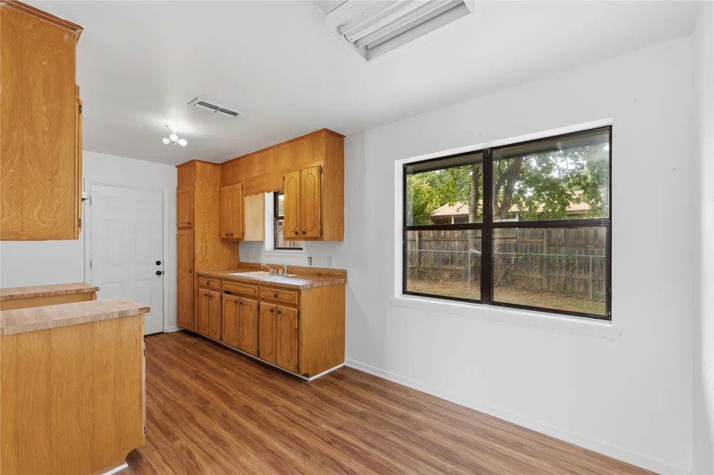 112 Orchard Drive Early, TX 76802