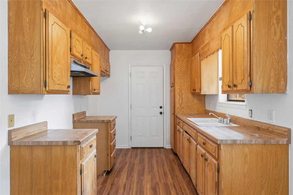 112 Orchard Drive Early, TX 76802