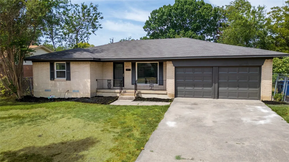 2517 Livenshire Drive Garland, TX 75041
