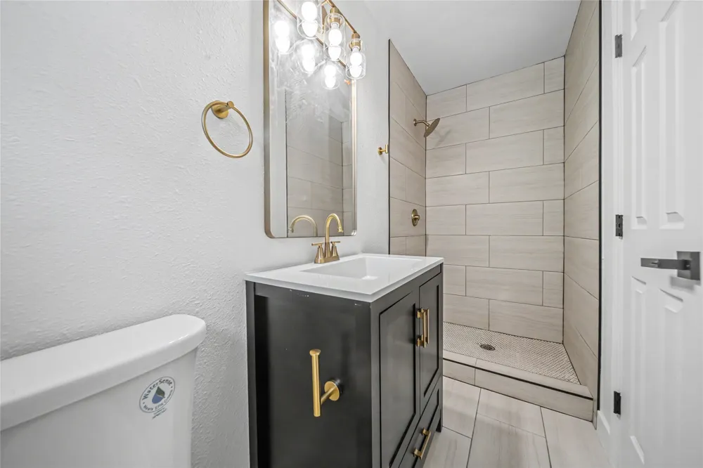 2517 Livenshire Drive Garland, TX 75041