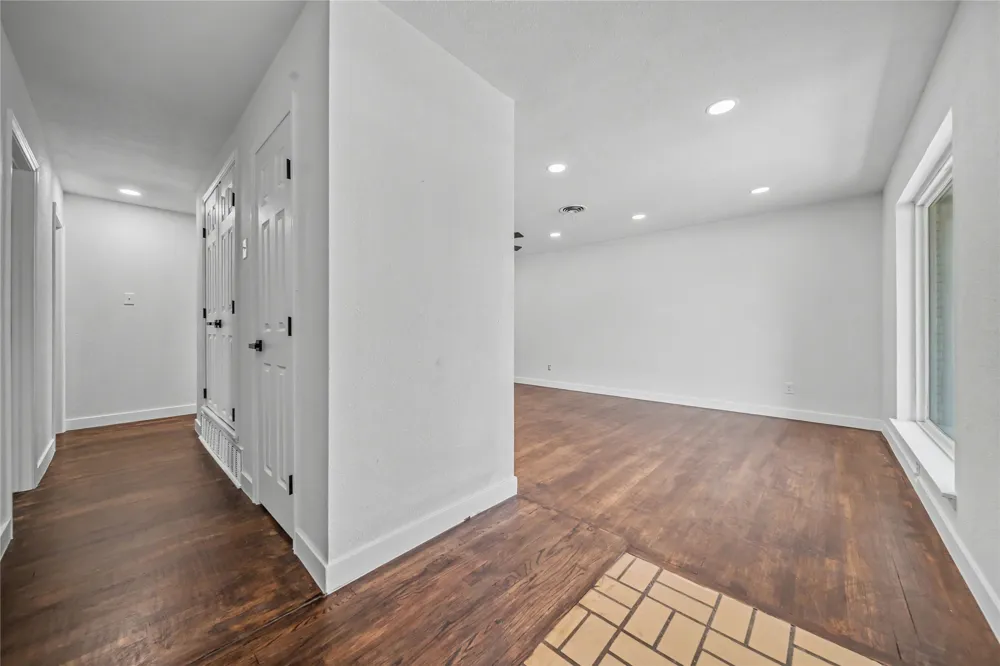2517 Livenshire Drive Garland, TX 75041