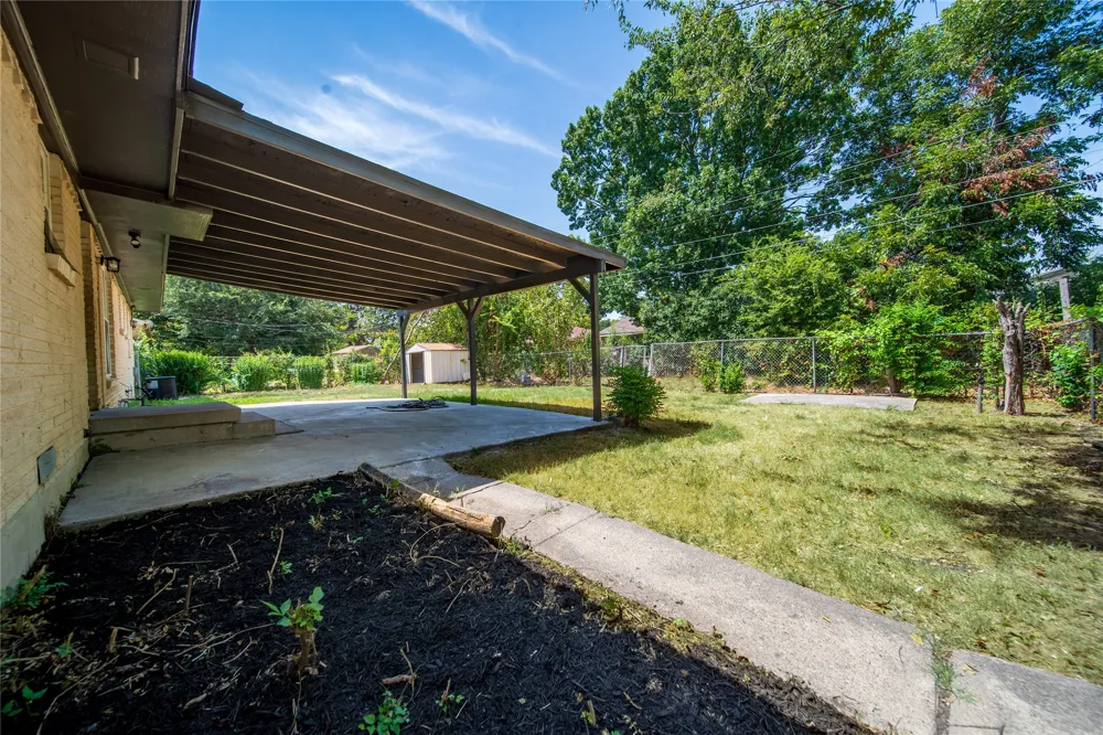 2517 Livenshire Drive Garland, TX 75041