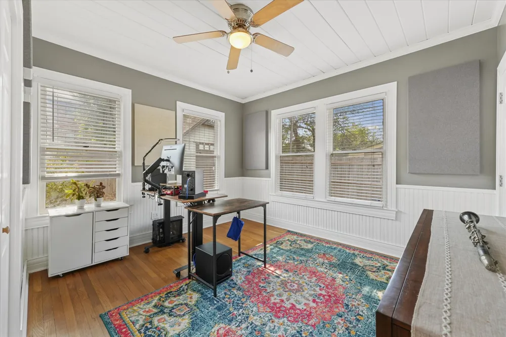 708 Blaylock Drive Dallas, TX 75203
