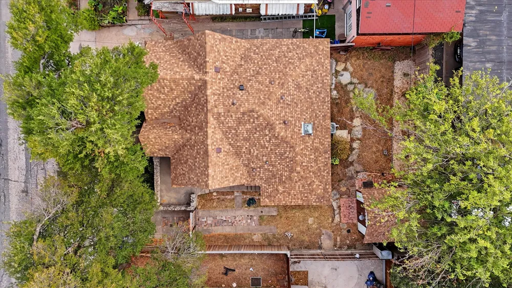 708 Blaylock Drive Dallas, TX 75203
