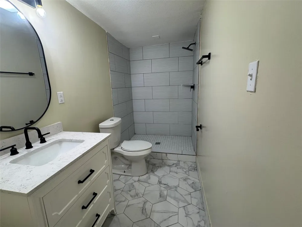 204 Live Oak Lane Weatherford, TX 76086