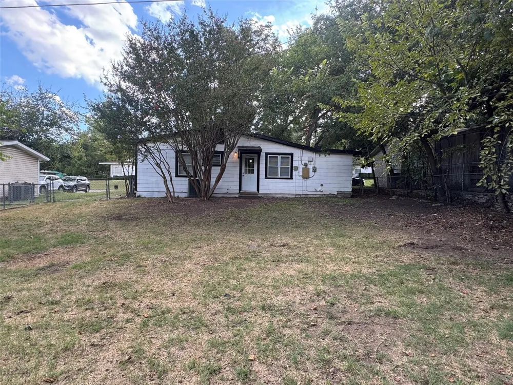 204 Live Oak Lane Weatherford, TX 76086