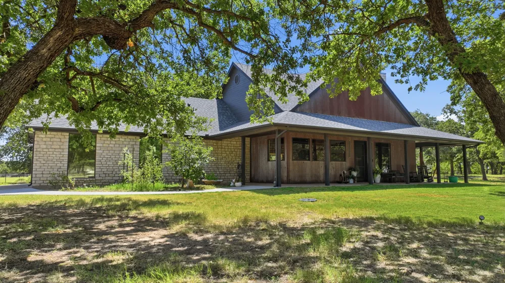 3424 Calico Court Granbury, TX 76048