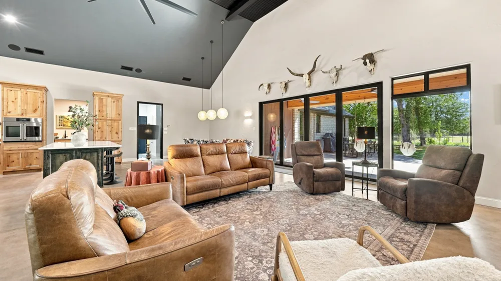 3424 Calico Court Granbury, TX 76048