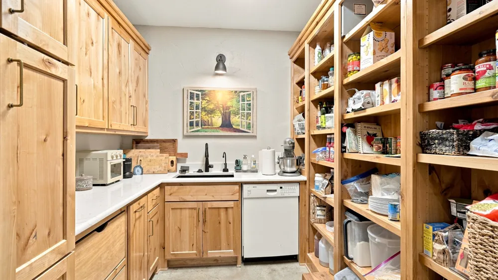 3424 Calico Court Granbury, TX 76048