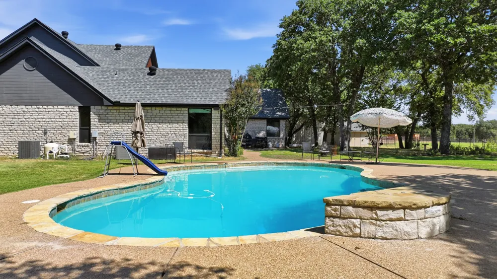 3424 Calico Court Granbury, TX 76048
