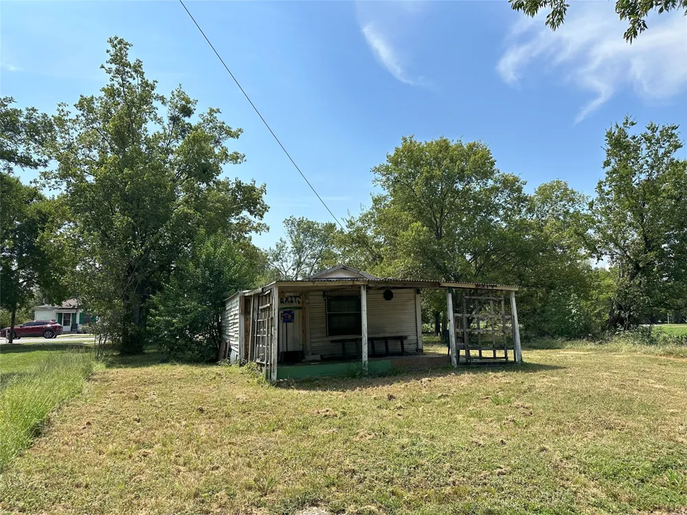 804 E 12th Avenue Corsicana, TX 75110