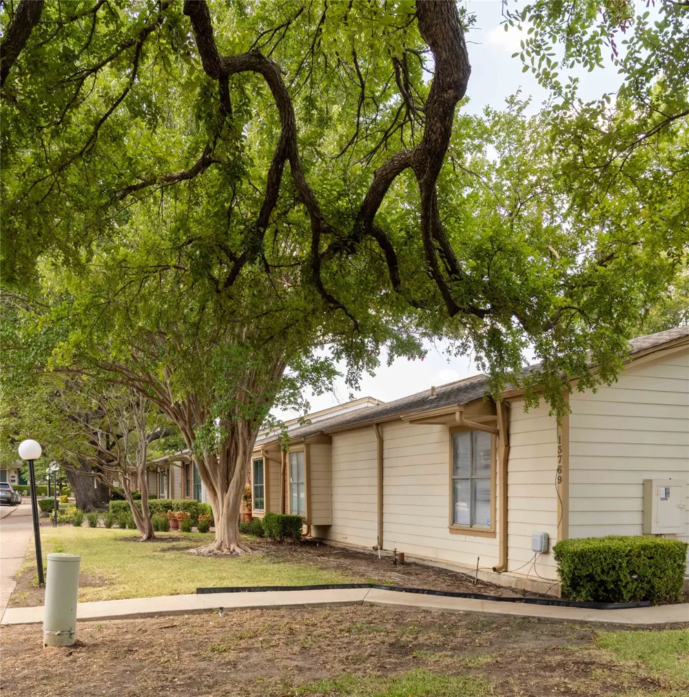 13769 Brookgreen Circle Dallas, TX 75240