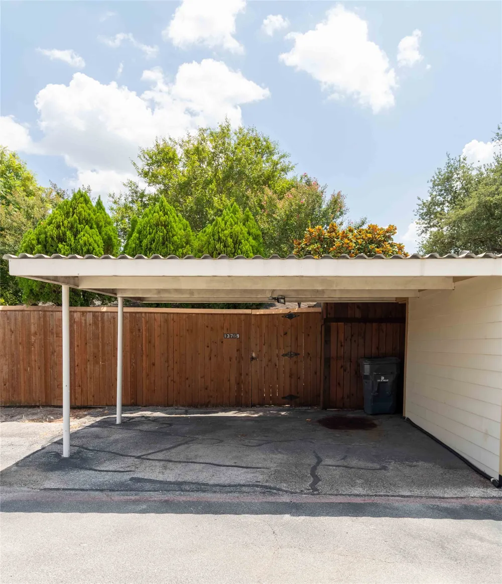13769 Brookgreen Circle Dallas, TX 75240