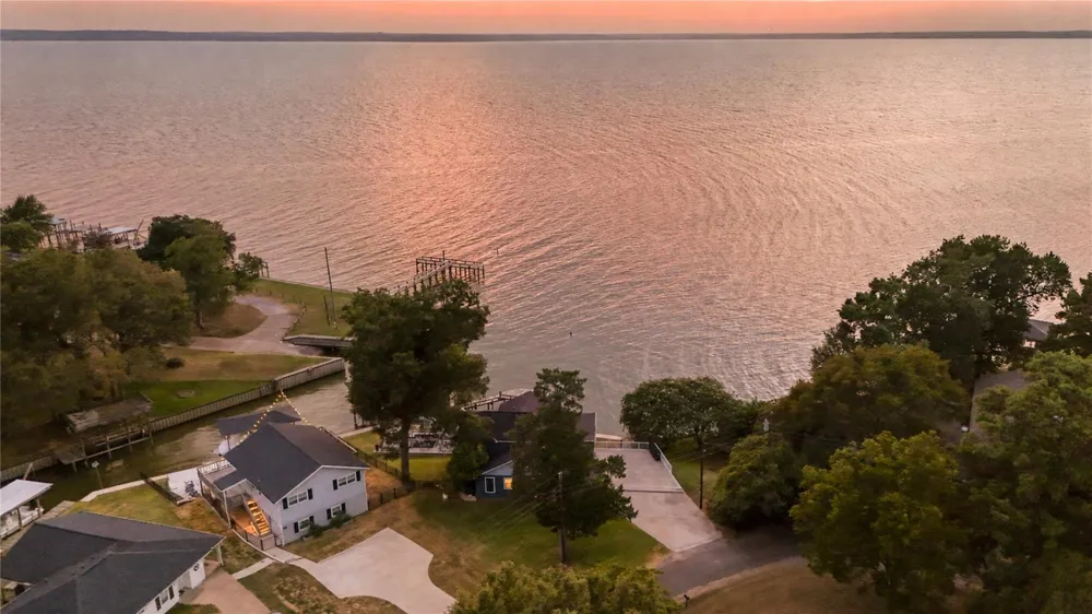 415 Pine Brook Drive Livingston, TX 77351