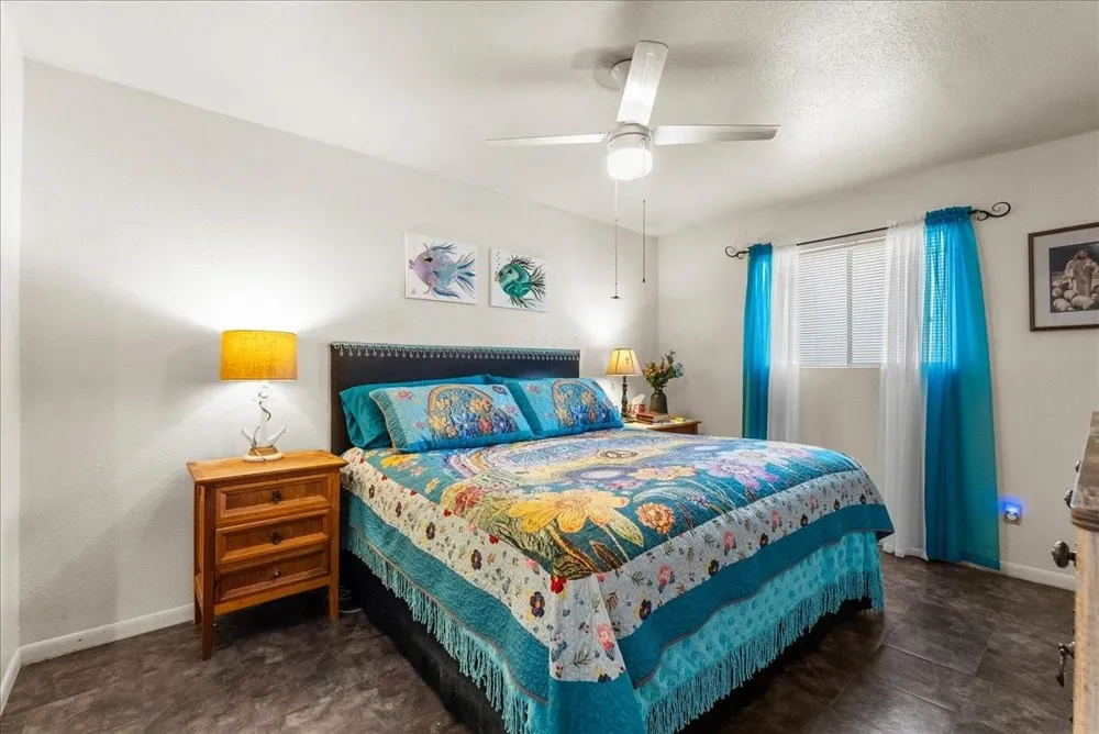 4722 Caroline Street Seabrook, TX 77586