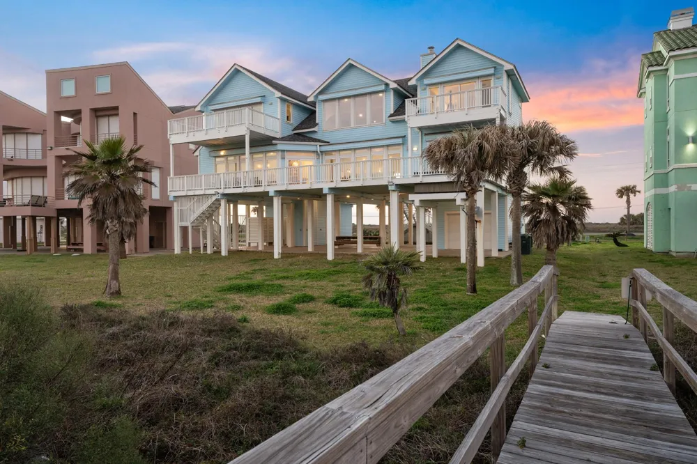 19023 Kahala Drive E Galveston, TX 77554