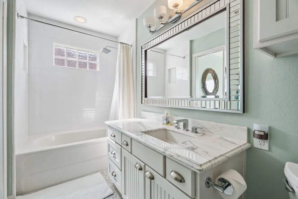 19023 Kahala Drive E Galveston, TX 77554