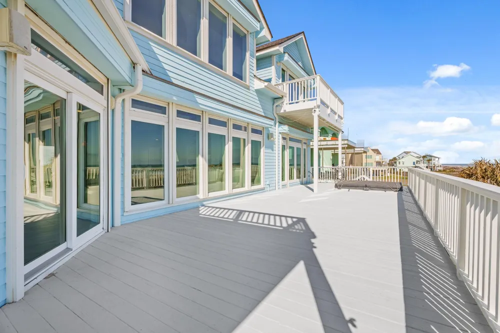 19023 Kahala Drive E Galveston, TX 77554