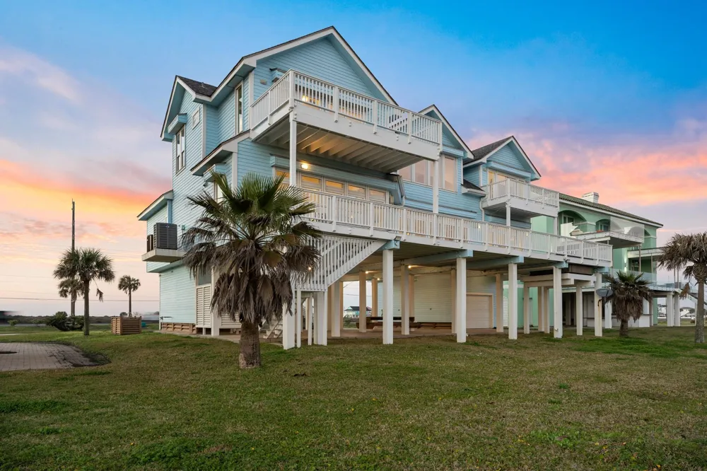 19023 Kahala Drive E Galveston, TX 77554
