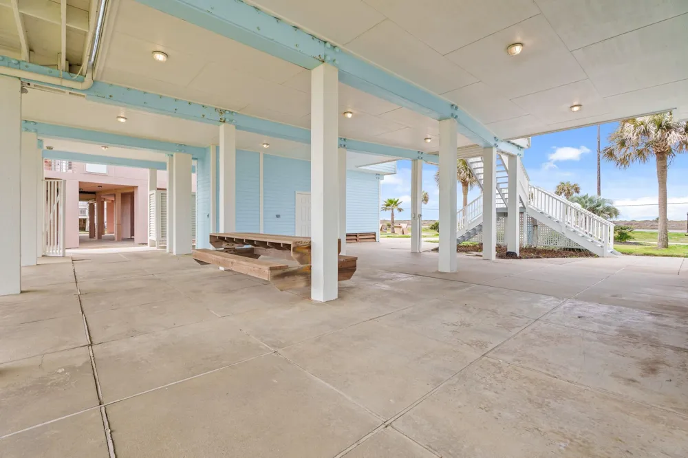 19023 Kahala Drive E Galveston, TX 77554