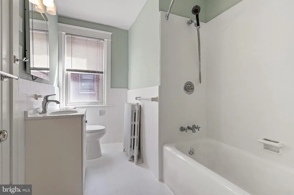 2807 MONROE STREET Wilmington, DE 19802