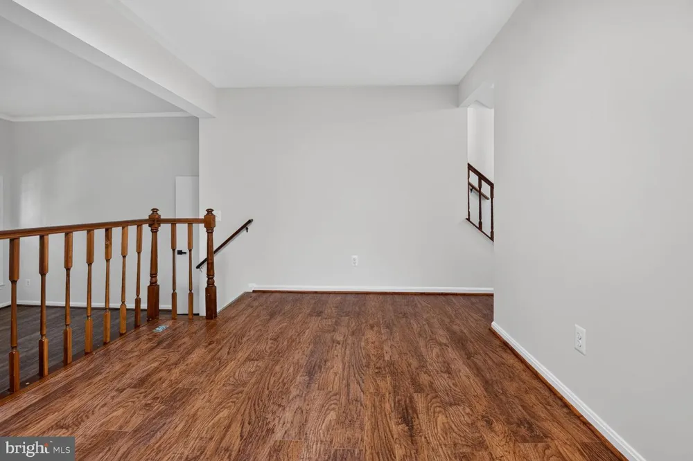 2155 POND VIEW COURT Reston, VA 20191