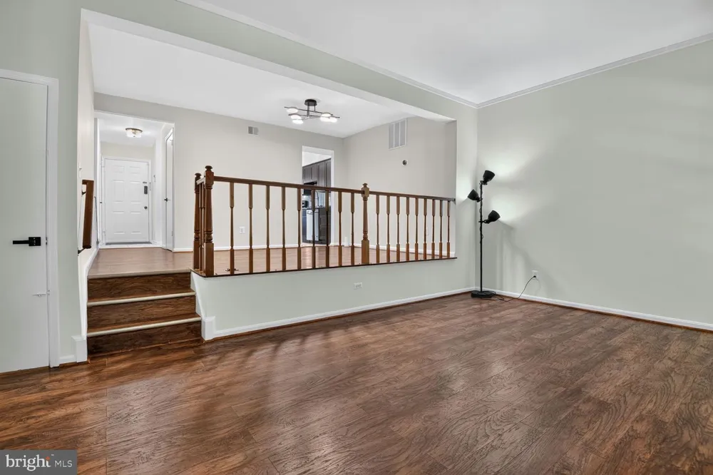 2155 POND VIEW COURT Reston, VA 20191