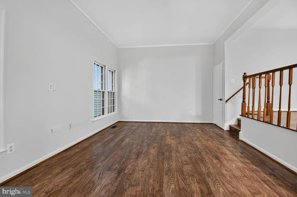 2155 POND VIEW COURT Reston, VA 20191