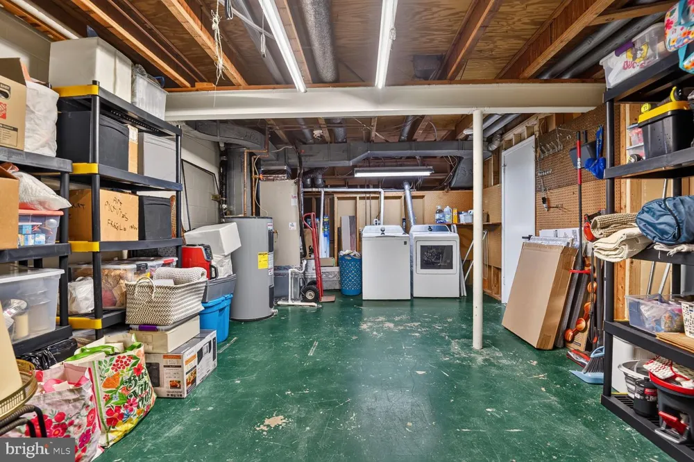 2155 POND VIEW COURT Reston, VA 20191